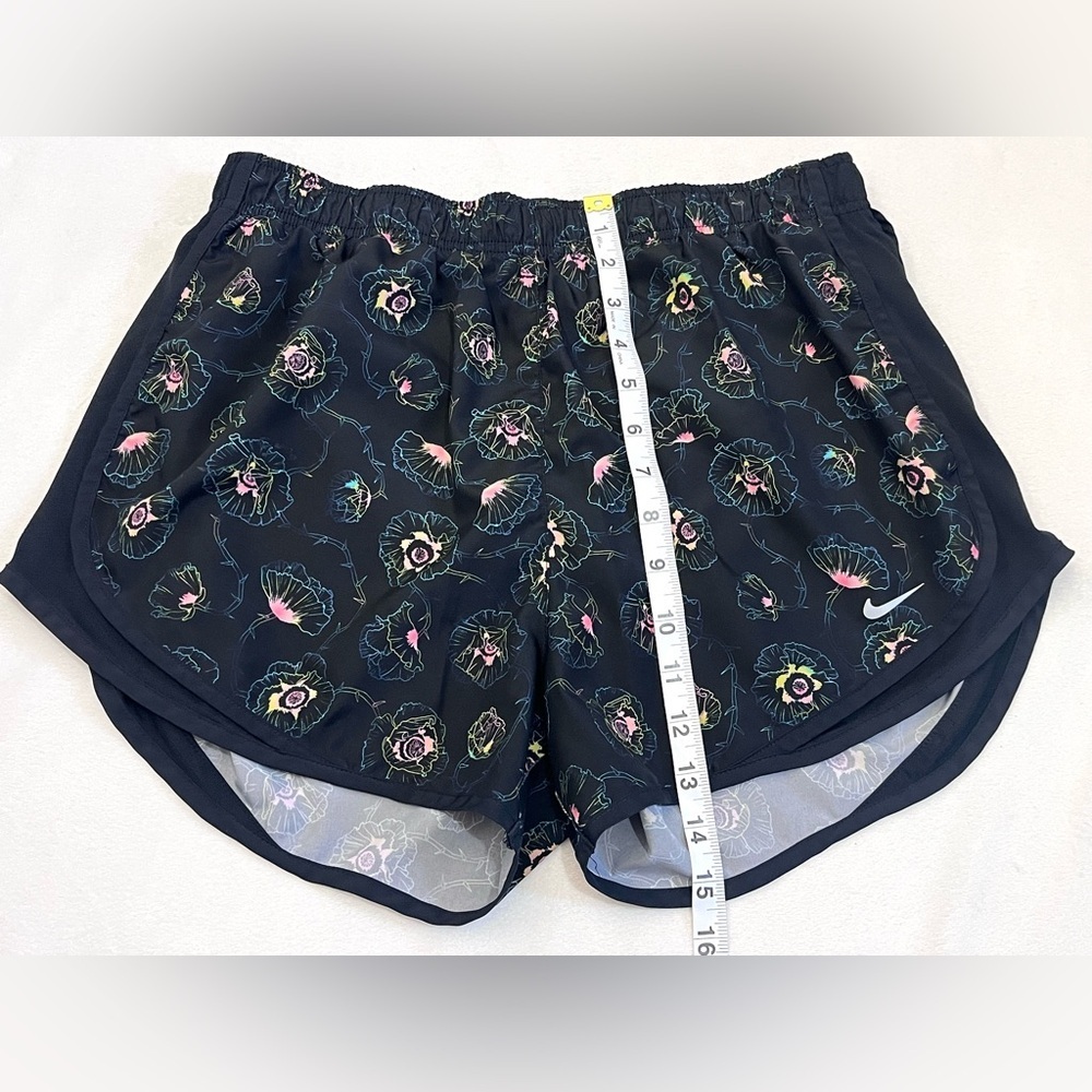 Nike Women's Tempo Dri-Fit Black Floral Print Running Athletic Drawstring Shorts - Picture 8 of 16